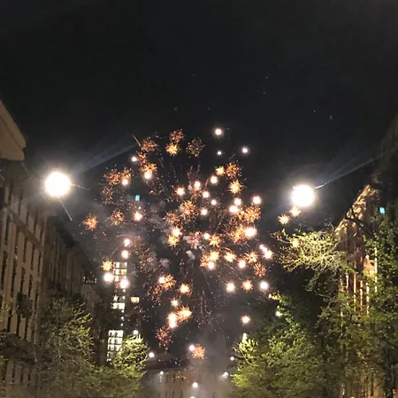 Easy Isola, For An Easy Daire *