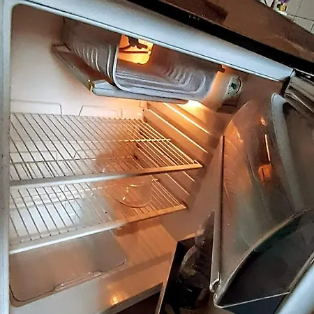 Sunday's Flat/monolocale Zona Bocconi * Milano