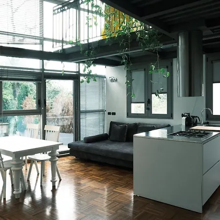 Comecasa Terraced In Porta Romana Apartment Milan