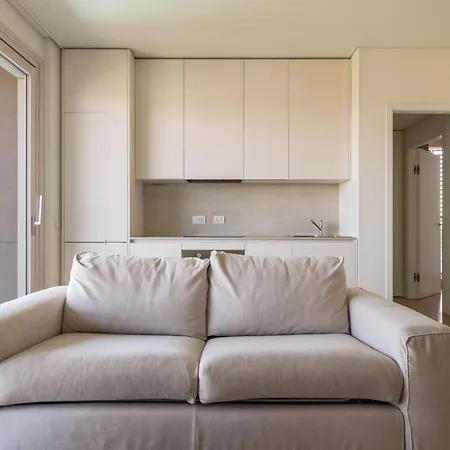 Apartment Luxury Flat With Pool Gym Spa Parking - Unit9b *
