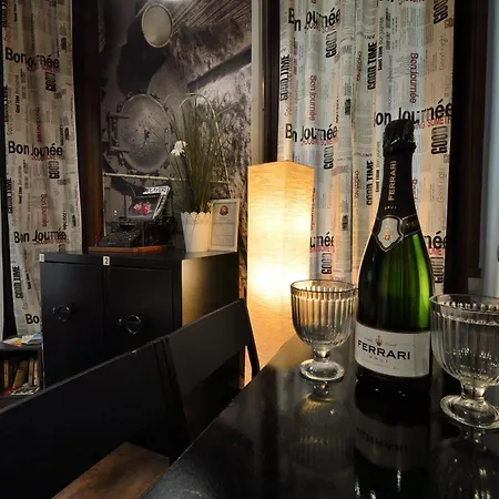 Deluxe Stile Industrial Centro Milano, Potente Wi-fi, 3 Linee Metropolitane- Collegato Direttamente Con Aeroporto Di Malpensa E Rho Fiera In 10 Minuti Apartment