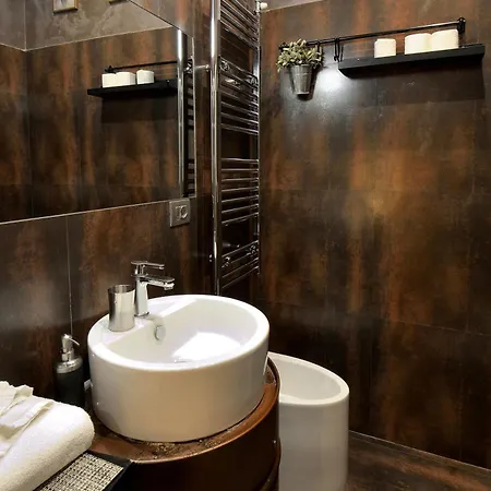 Apartment Deluxe Stile Industrial Centro Milano, Potente Wi-fi, 3 Linee Metropolitane- Collegato Direttamente Con Aeroporto Di Malpensa E Rho Fiera In 10 Minuti *