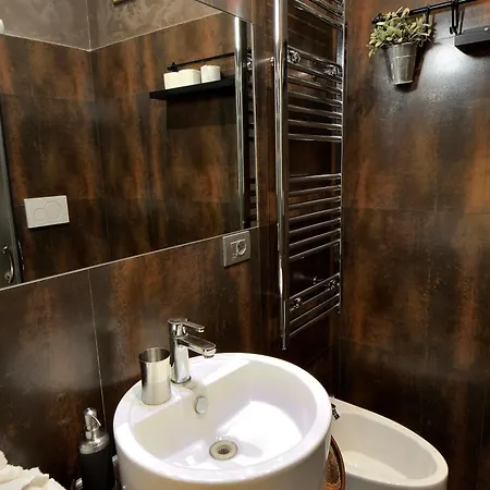 Deluxe Stile Industrial Centro Milano, Potente Wi-fi, 3 Linee Metropolitane- Collegato Direttamente Con Aeroporto Di Malpensa E Rho Fiera In 10 Minuti * Milan