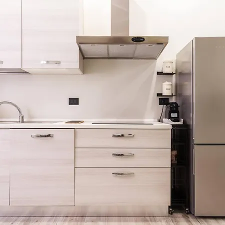 Sposi Flexyrent Ac * Milánó