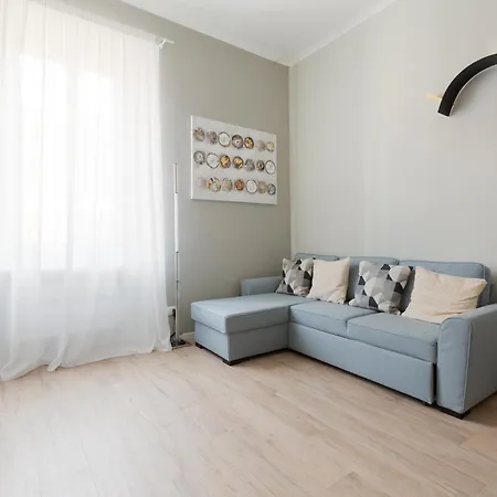 Guesthost - Washington Modern