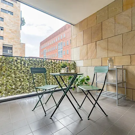 Διαμέρισμα Bicocca- Arcimboldi's Terrace & Private Parking Μιλάνο