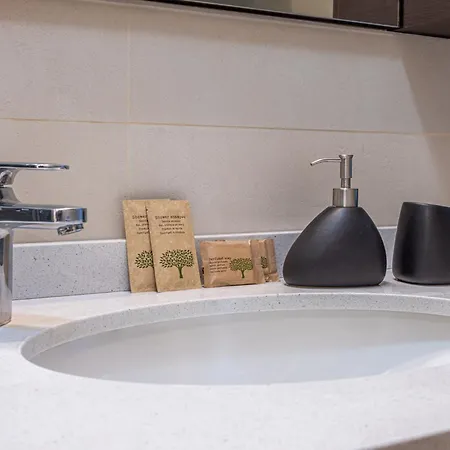 Porta Vittoria 1br, Free Ac, Wifi & Netflix By Tilo Милан