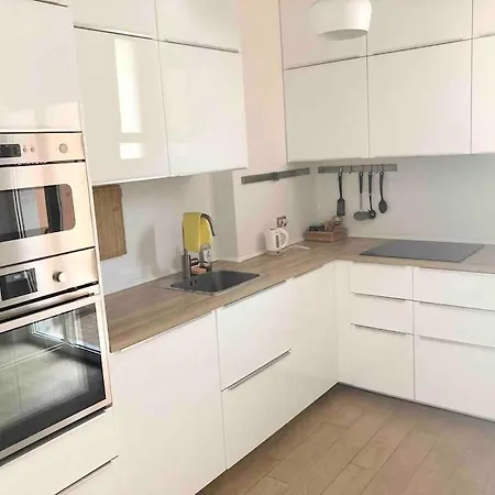 Daire Lovely Spacious