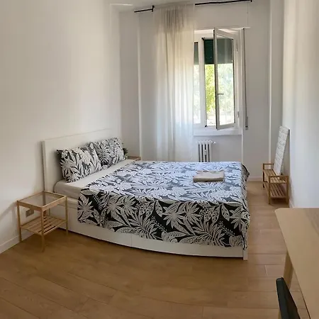 Daire Lovely Spacious Milano