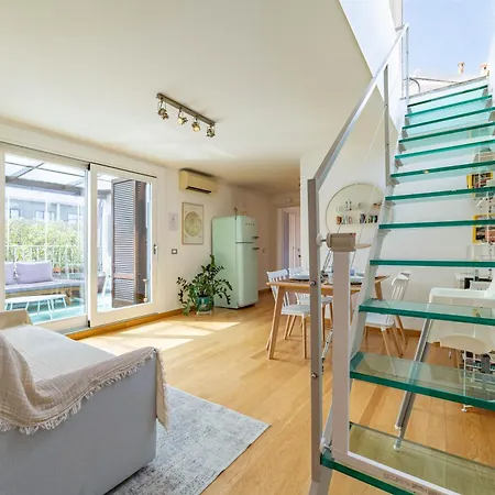 10' Navigli, Penthouse With Panoramic View Apartment *