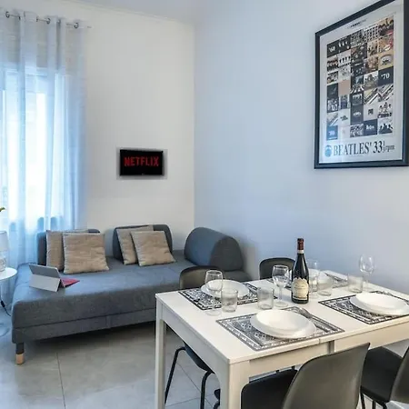 Spacious Hub, Metro At Doorstep M1 And M2 1 Min