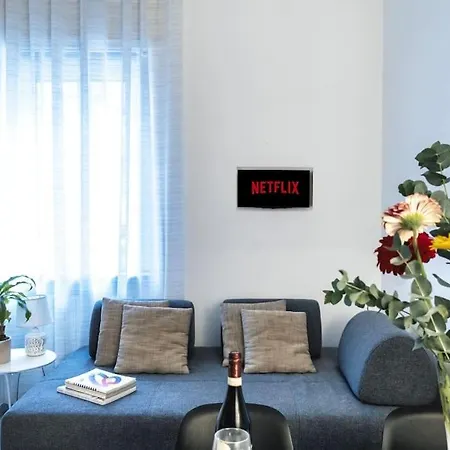 Spacious Hub, Metro At Doorstep M1 And M2 1 Min