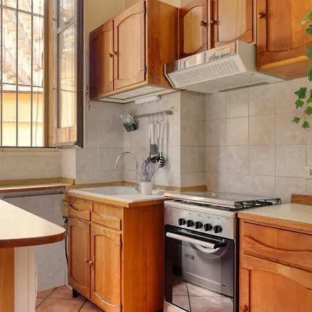 Joivy Charming Flat In Porta Romana Apartment