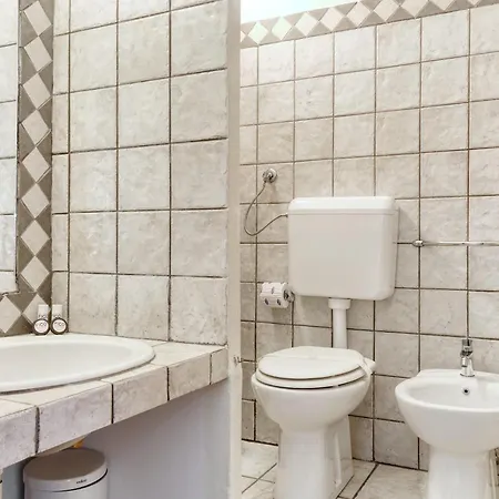 Joivy Cosy 1-bed Flat, Easy Access To Centre Apartment