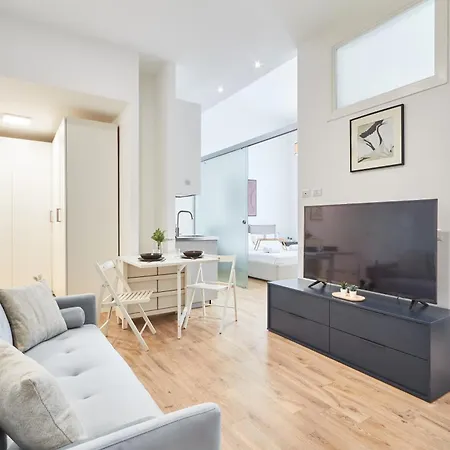 Spacious Flat Close To Fondazione Prada & Metro *