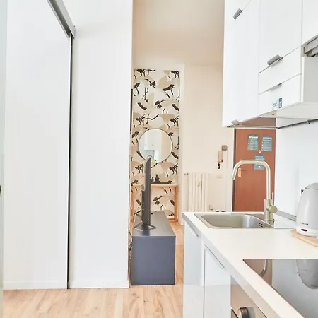 Spacious Flat Close To Fondazione Prada & Metro Apartamento