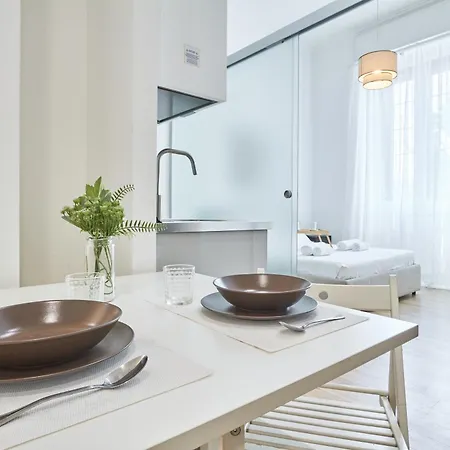 Spacious Flat Close To Fondazione Prada & Metro Apartamento *