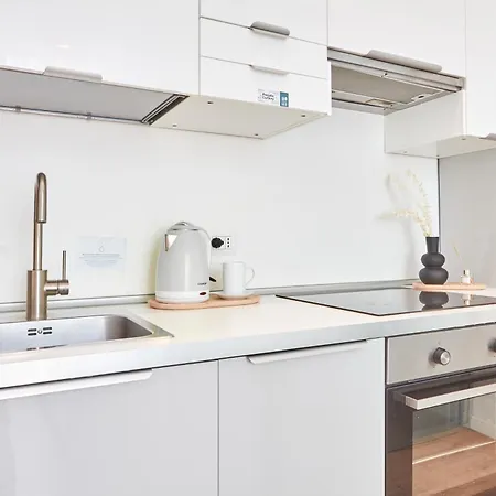 Apartamento Spacious Flat Close To Fondazione Prada&metro Milán
