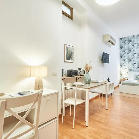 Easylife - Accogliente Monolocale Con Arredamento Minimal In Zona Stazione Daire *