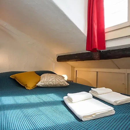 Cozy House - 20 Minutes Walk From Duomo-navigli דירה מילאנו