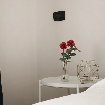 Cozy Flat In Station - 4 Pax * Milan