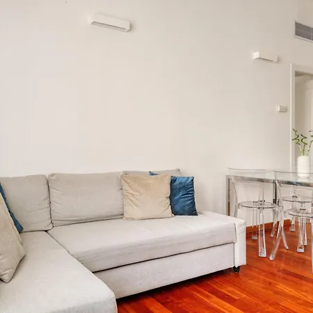 Cozy Flat In Station - 4 Pax