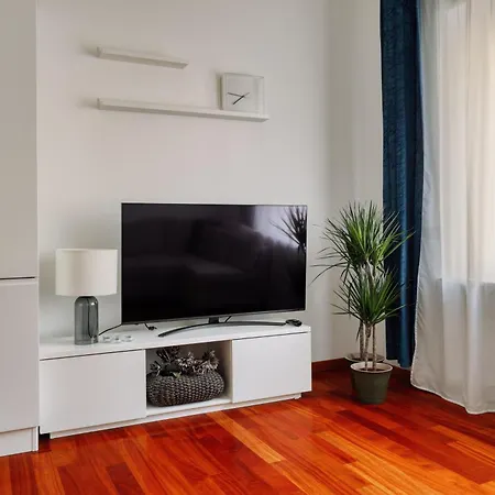 Cozy Flat In Station - 4 Pax Milan