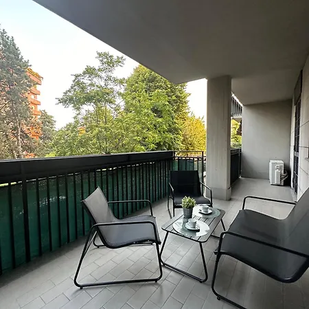 Con Terrazzo * ميلان