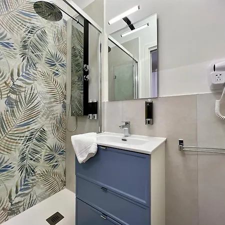 New Mono 5 Min To Isola Corso Gae Aulenti Duomo דירה *