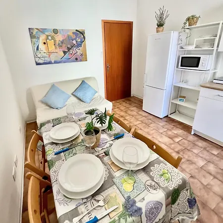 Lovely Centre Apartman