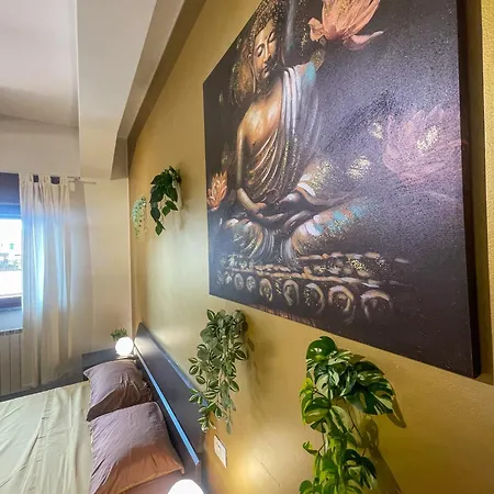 Home In Town - Niguarda - Metro M3 Sotto Casa - Duomo In 12Min Apartment