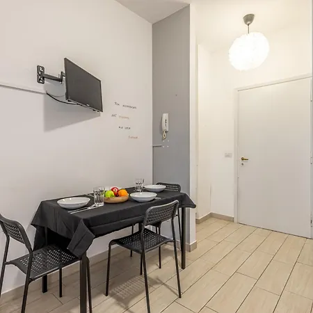 Apartment Smart - Near San Siro & Ippodromo Milan
