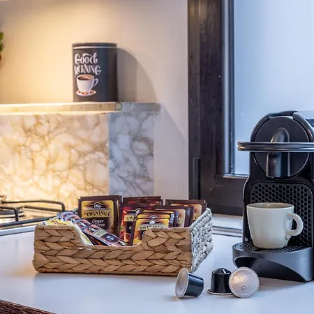 Romantic Navigli - 15min Duomo - Free Parking Διαμέρισμα