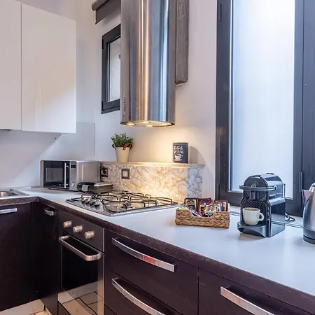 Apartmán Romantic Navigli - 15min Duomo - Free Parking Milán