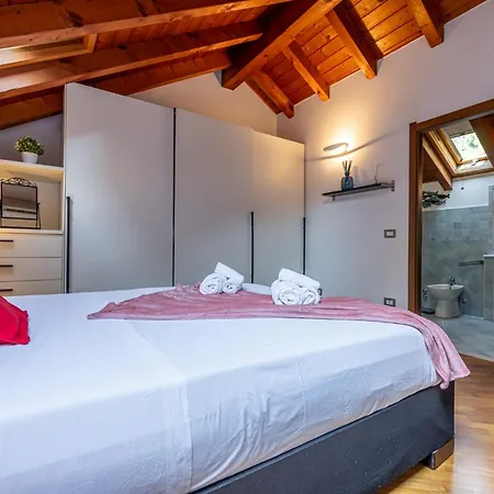 Romantic Navigli - 15min Duomo - Free Parking Apartmán