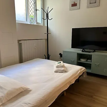 Lägenhet Carlo - 15 Min From Duomo Milano