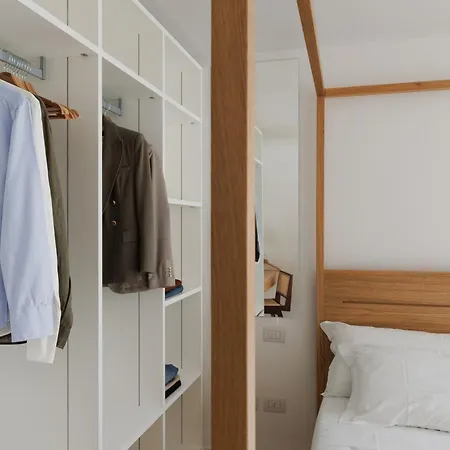 Appartement Isola Confalonieri 23 Loft 5 *