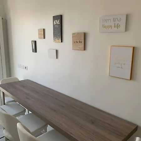 Trilocale Con Vista E Due Bagni Vicino Citylife Apartment