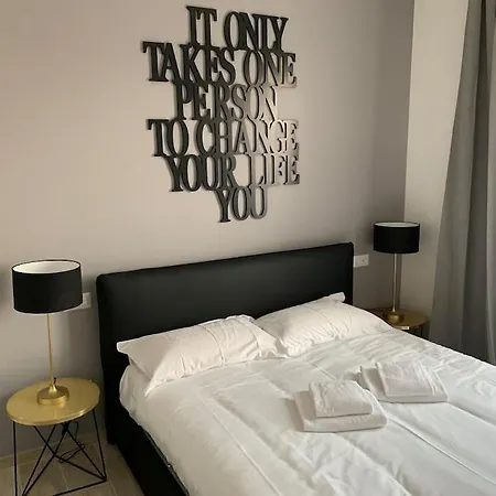 Trilocale Con Vista E Due Bagni Vicino Citylife Lejlighed *