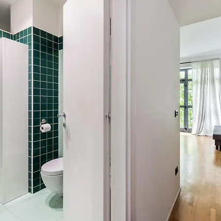 Apartment Homeby, Stylish With Balcony