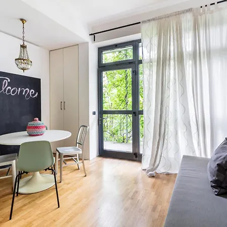 Homeby, Stylish With Balcony