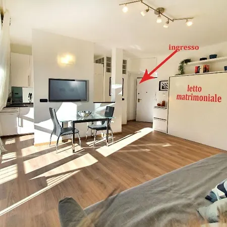 Smart - 1min From The Subway Appartement Milan
