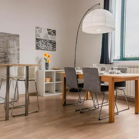 Cozy Loft - Luxury And Quiet 아파트