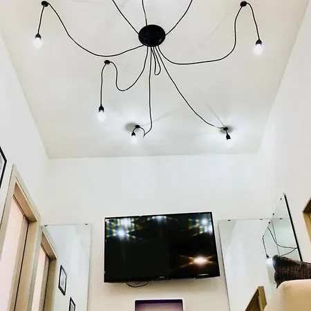 شقة Very Nice Flats With Balcony And Close To The Metro ميلان