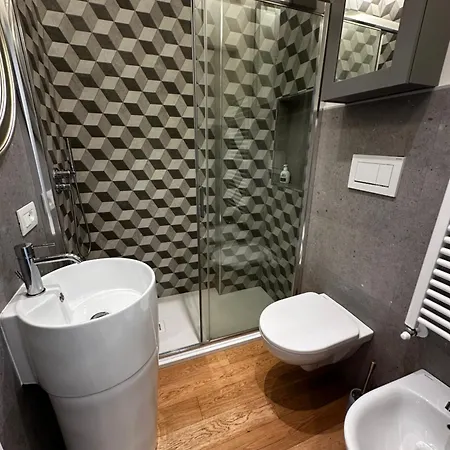 Eleonora Retreat 米兰