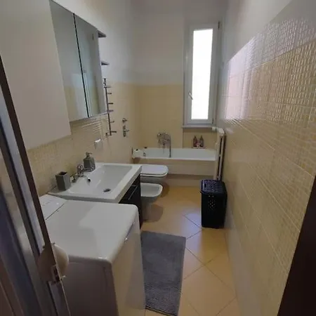 Esplora Comodamente E Poi Riposa Tranquillo Daire Milano