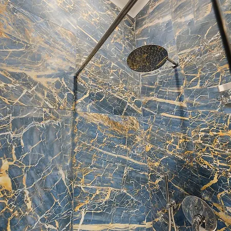 Tra Via Brera E Via Spiga, Deluxe アパート *