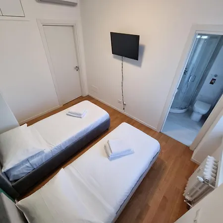 Maragda House Linate - Duomo- San Babila 아파트 *