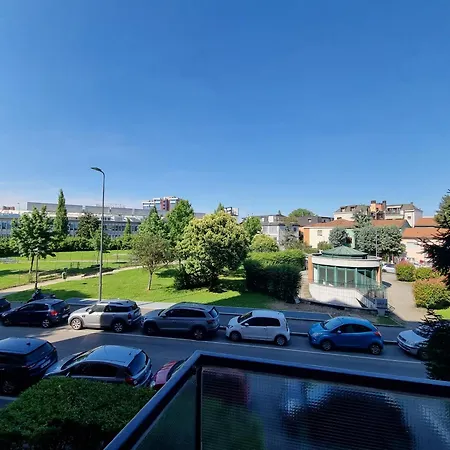 Maragda House Linate - Duomo- San Babila Daire *