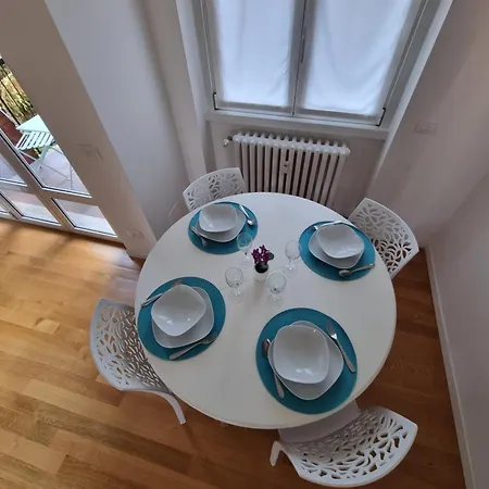 Daire Maragda House Linate - Duomo- San Babila Milano